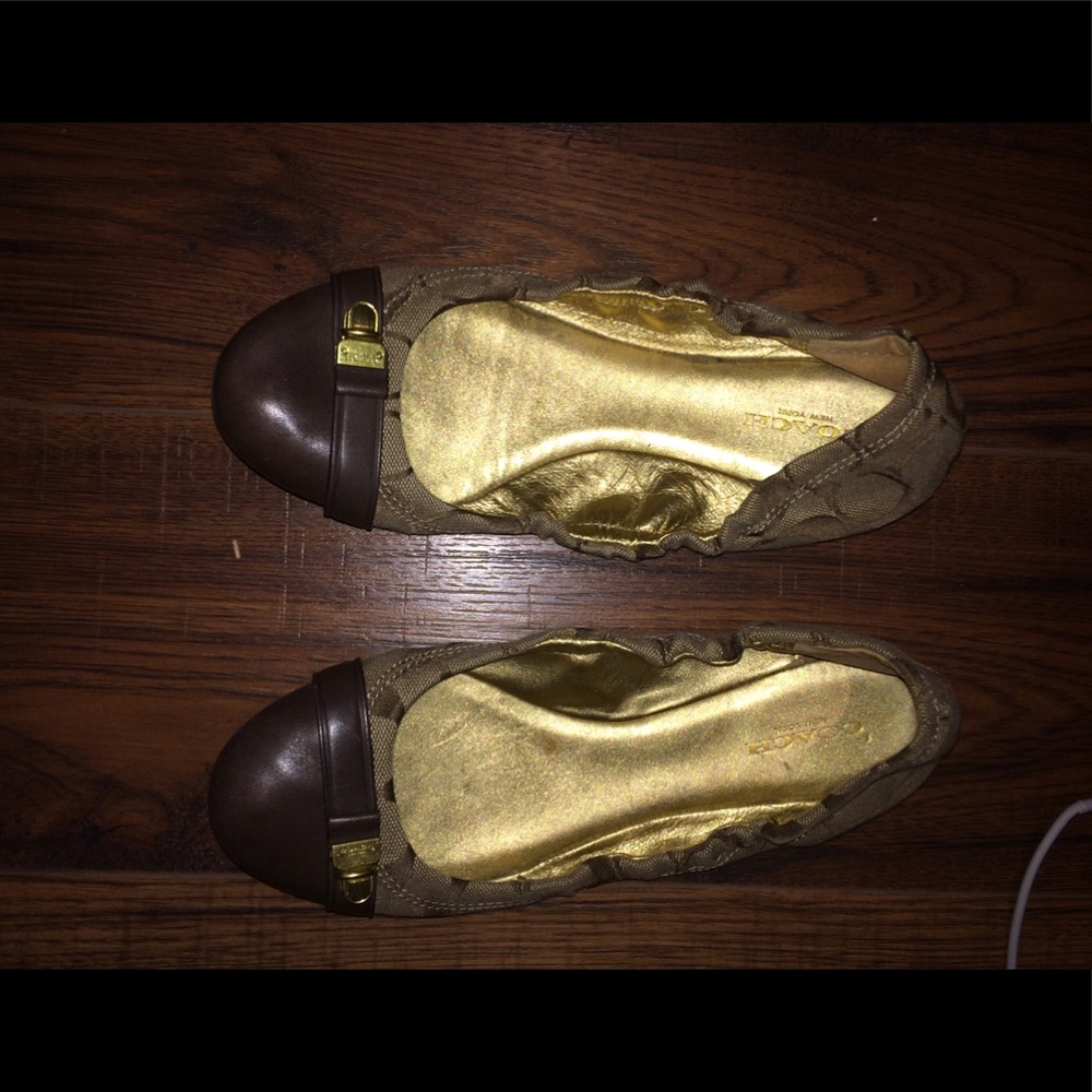 Excellent Used Condition size 7 Coach loafers